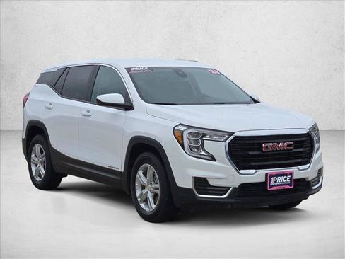 Used 2024 GMC Terrain SLE FWD image 3