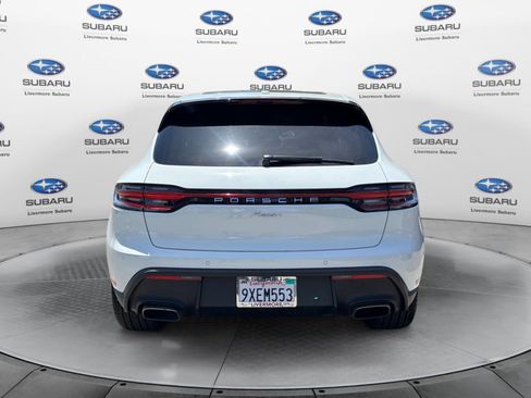 Used 2026 Porsche Macan AWD/4WD image 4