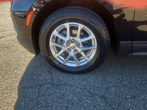 Used 2022 Chevrolet Equinox LS image 10