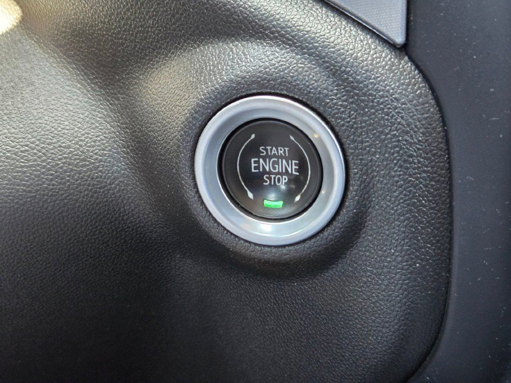 Used 2021 GMC Sierra 1500 SLT w/ SLT Convenience Package RWD image 19