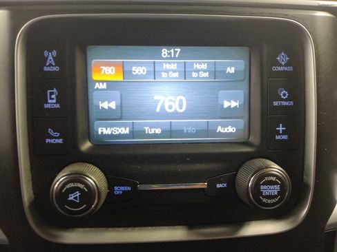 Used 2015 RAM 1500 Classic SLT RWD image 25