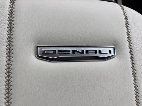 New 2026 GMC Yukon Denali w/ Denali Reserve Package AWD/4WD image 44