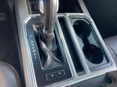 Used 2015 Ford F150 Platinum w/ Equipment Group 701A Luxury image 17