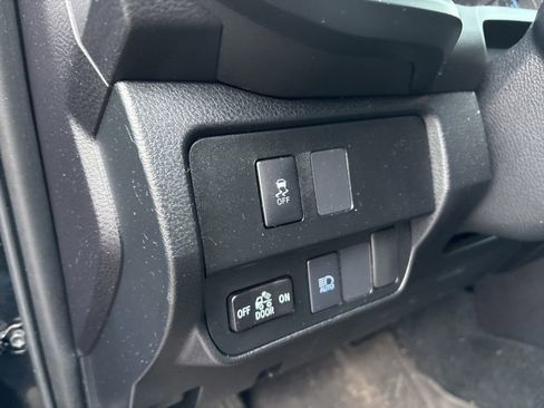 Used 2021 Toyota Tacoma SR image 18