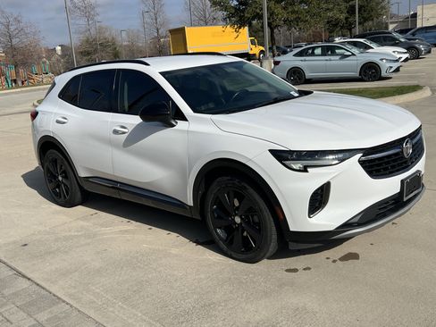 Used 2021 Buick Envision Essence w/ Sport Touring Package image 2