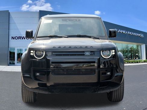 New 2026 Land Rover Defender 110 X-Dynamic SE AWD/4WD image 2