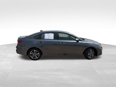 Used 2024 Kia Forte LXS FWD image 7