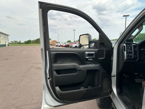 Used 2016 Chevrolet Silverado 2500 LT AWD/4WD image 11