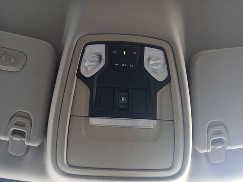 Used 2019 RAM 1500 Big Horn RWD image 7