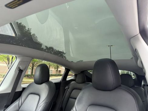 Used 2020 Tesla Model Y Long Range AWD/4WD image 18