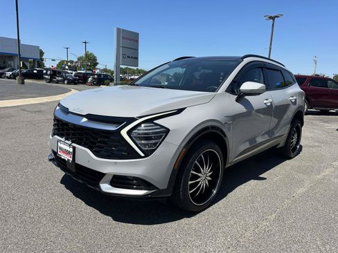 Used 2023 Kia Sportage SX AWD/4WD image 4