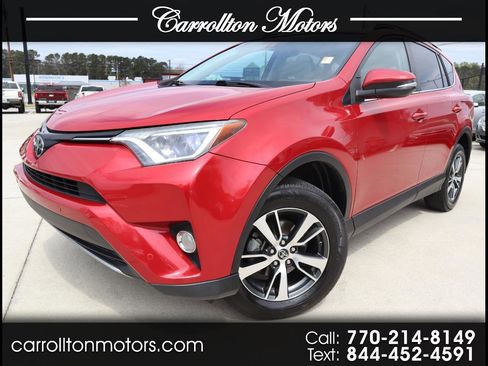 Used 2017 Toyota RAV4 XLE image 1