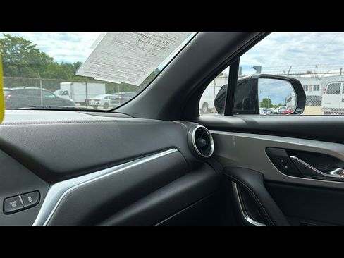 Used 2021 Chevrolet Blazer LT FWD image 16