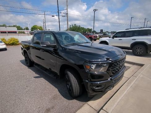Used 2022 RAM 1500 Big Horn AWD/4WD image 3