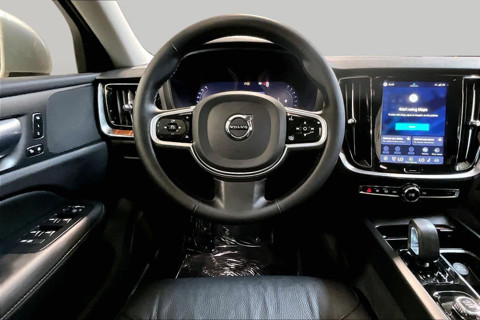 Certified 2026 Volvo V60 B5 Cross Country Plus AWD/4WD image 6