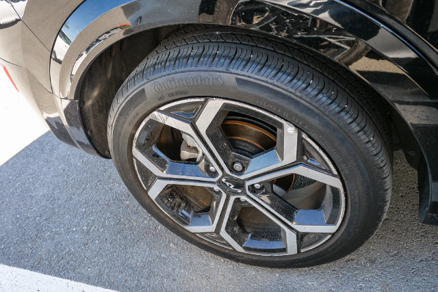 Certified 2023 Kia Niro EX Touring FWD image 7