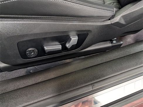 Used 2023 BMW 440i xDrive Coupe w/ Premium Package image 12