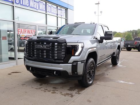New 2026 GMC Sierra 3500 Denali Ultimate w/ LPO, Black Badging Package AWD/4WD image 6