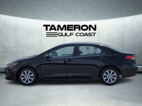 Used 2024 Toyota Corolla LE FWD image 2