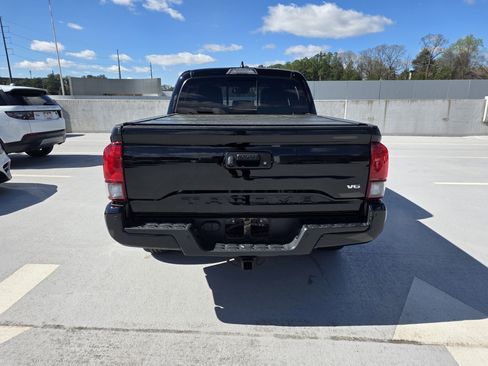 Used 2019 Toyota Tacoma TRD Off-Road w/ TRD Premium Off Road Package image 4