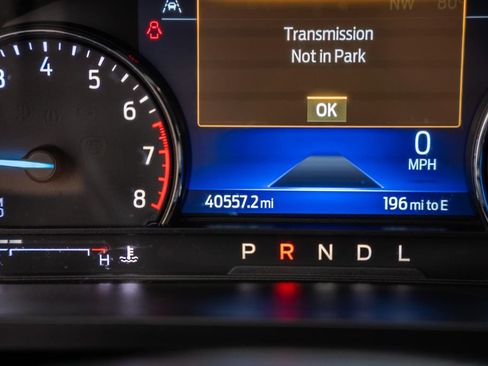 Used 2022 Ford Explorer XLT w/ Equipment Group 202A AWD/4WD image 46