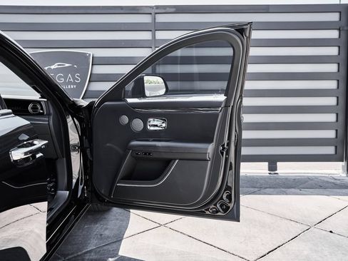 Used 2023 Rolls-Royce Ghost AWD/4WD image 18