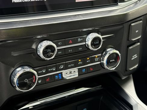 New 2026 Ford F250 Lariat w/ Black Appearance Package AWD/4WD image 27