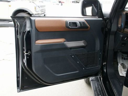 Used 2023 Ford Bronco Outer Banks image 15
