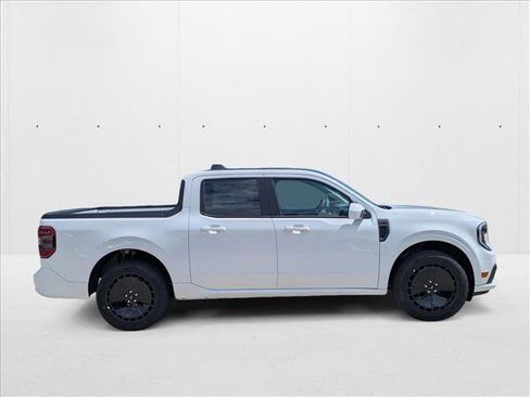 New 2025 Ford Maverick Lobo AWD/4WD image 4