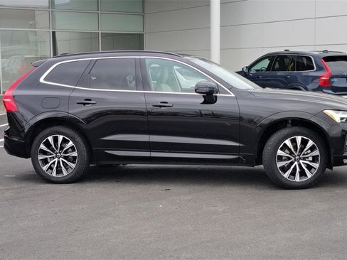 Certified 2023 Volvo XC60 B5 Core w/ Climate Package image 2