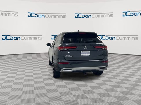 Used 2024 Mitsubishi Outlander SEL FWD image 7
