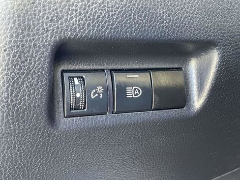 Used 2024 Toyota RAV4 XLE image 28