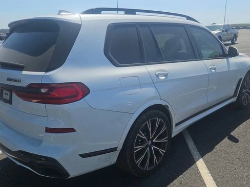 Used 2022 BMW X7 M50i AWD/4WD image 4