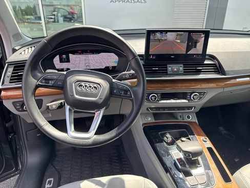 Certified 2023 Audi Q5 2.0T Premium Plus w/ Premium Plus Package AWD/4WD image 10