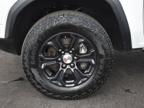 Used 2023 GMC Canyon Elevation w/ Trailering Package image 10