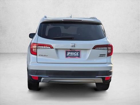 Used 2021 Honda Pilot Touring image 6