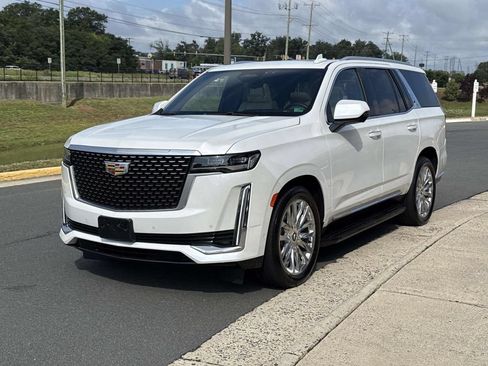 Used 2023 Cadillac Escalade Premium Luxury w/ Performance Package AWD/4WD image 21