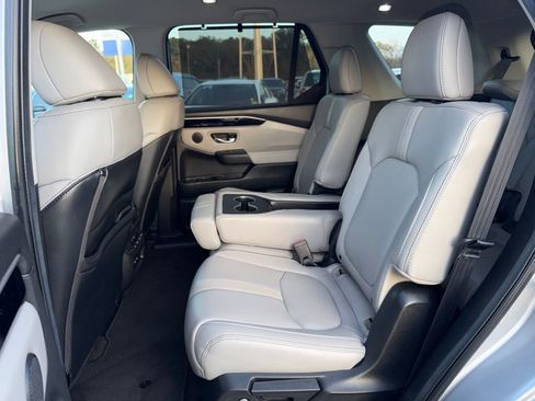Used 2025 Honda Pilot EX-L image 23