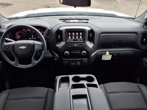 New 2026 Chevrolet Silverado 1500 Custom RWD image 4