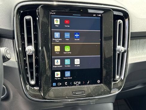 New 2024 Volvo XC40 B5 Plus w/ Climate Package image 29