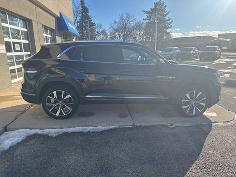 Certified 2024 Volkswagen Atlas Cross Sport SEL Premium R-Line image 10