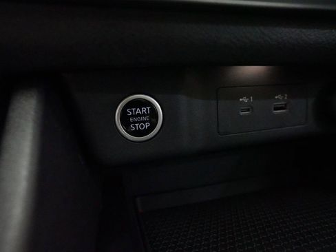 Used 2021 Nissan Rogue SV AWD/4WD image 30