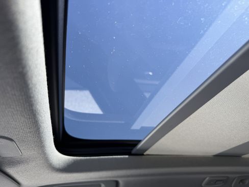 New 2026 Volvo XC40 B5 Ultra w/ Protection Package image 19