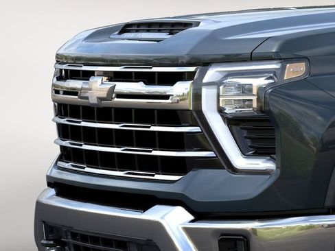 New 2026 Chevrolet Silverado 2500 LTZ w/ LTZ Convenience Package AWD/4WD image 13