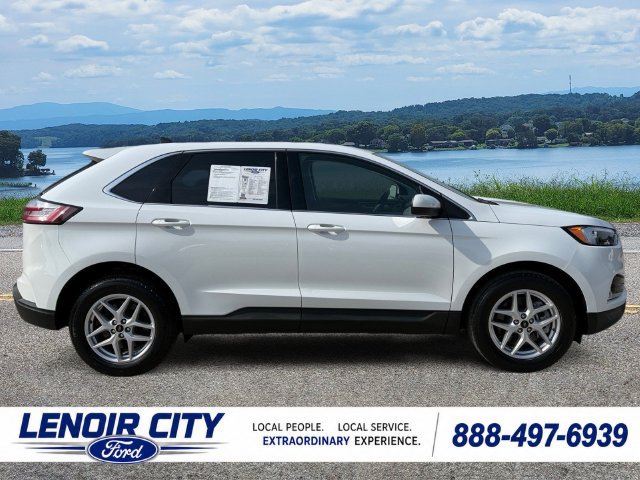 Certified 2023 Ford Edge SEL w/ Convenience Package AWD/4WD image 2