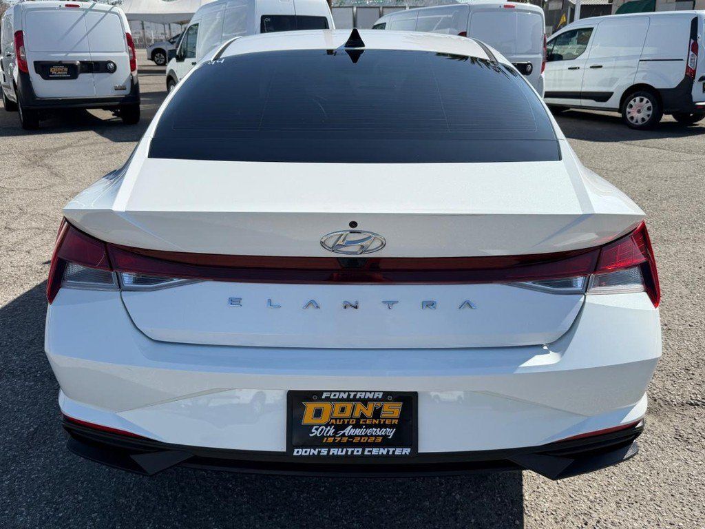 Used 2022 Hyundai Elantra SEL w/ Convenience Package FWD image 7