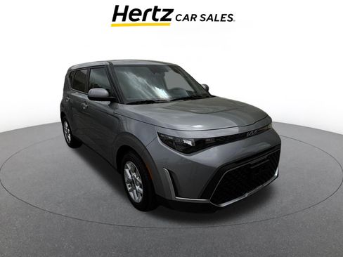 Used 2025 Kia Soul LX w/ LX Technology Package image 1