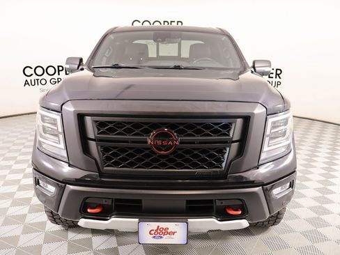Used 2023 Nissan Titan PRO-4X w/ Pro-4x Convenience Package image 10