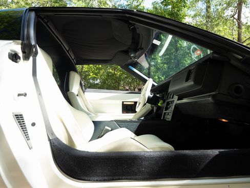 Used 1988 Chevrolet Corvette Coupe image 36