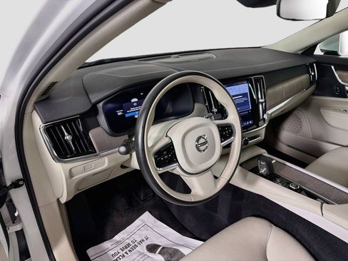 Certified 2023 Volvo S90 B6 Plus AWD/4WD image 10